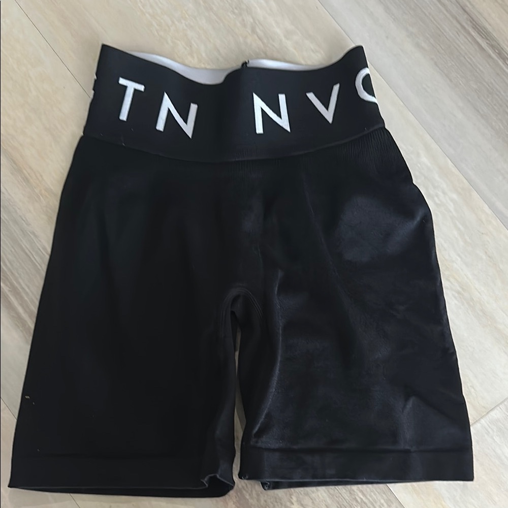 NVGTN Black Women's Bike Shorts